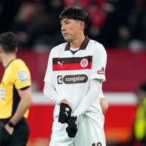 原大智が途中出場でブンデスデビュー＆安藤智哉が先発のザンクトパウリがシュツットガルトを２－１撃破、７試合ぶりの白星！ 藤田譲瑠チマはベンチ外