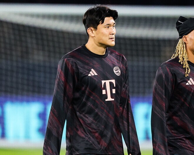 「日本人DFに追いやられたのか」「大惨事だ」ドイツ王者の韓国代表スターがまさかの“ベンチ外”で母国騒然！「衝撃が走った」「なぜ真っ先に狙われたのか」