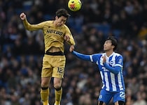 「かなり復帰を早くした」「正直、W杯のことは…」なぜ鎌田大地はワールドカップが控えているのにリスクを犯して“強行出場”したのか　指揮官は驚嘆「とても驚いたし、感心させられた」【現地発】