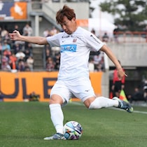 「やりがいはものすごくある」33歳で開く新たな扉。札幌は逆転負けも…稀代のレフティが手応え「サッカー楽しいな」