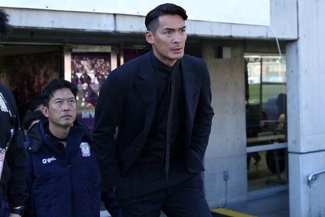 「チームはもっと良くなる」槙野智章監督がJ初勝利！ 新指揮官が高らか宣言「今シーズンの藤枝目が離せないよ」