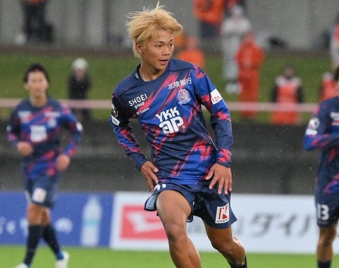 「ほんまに19歳？」「上手すぎて笑えてくる」流経大柏出身のプロ２年目MFが“覚醒”！キレキレの突破→衝撃ゴラッソが反響！「またバケモンみたいなゴール決めてるやん！」