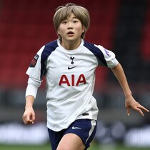 なでしこジャパンMFがトッテナム移籍後初ゴール！ 技ありフィニッシュに脚光「ついにキターーーー！」「ニッコニコが見れて嬉しい」