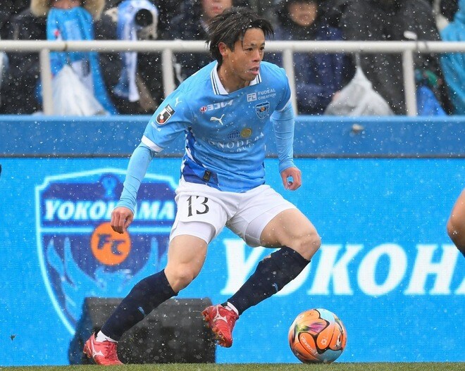 サイドで１人剥がせば「だいぶ変わる」。新スタイル構築中の横浜FCで、25歳アタッカーに求められるタスク。どれだけ“違い”を作れるか