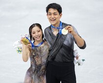 金メダル“りくりゅう”ペアと「同じ写真におさまっていたなんて光栄」。元ベガルタ戦士がレアショット公開。ユアスタは縁起の良いスタジアム？