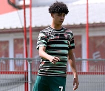 「15歳とは思えない」「なんて残酷な」C・ロナウド長男が日本を圧倒！圧巻デュエル→華麗なヒールアシストに世界反響！「凄まじいフィジカルだ」