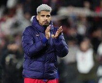 「もう限界だ…」二度の退場で誹謗中傷、休養を経験したバルサDF。心を打ち砕いたのは“敵将の言葉”だった「魂を傷つけられるような出来事」【現地発】