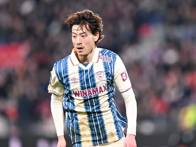 「再検査を受ける」怪我で離脱中の日本代表DFに所属クラブ指揮官が言及「負傷した部分が…」
