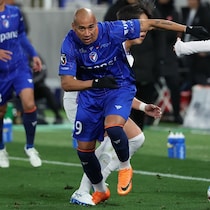 ８年ぶりJ１昇格の長崎が初勝利！ 名古屋に３発快勝。先制弾の新助っ人は「連係の部分でも徐々に手応え」