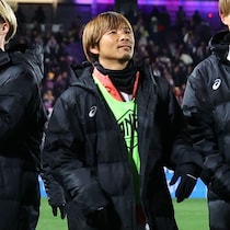 「多分、俺のが１番多かった笑」古巣戦で神戸デビューの乾貴士が感激。アイスタで先発も22分に交代。何があった？