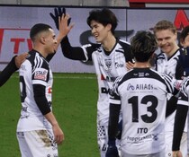 「大暴れ」「何でもできちゃうな」二桁得点達成の20歳日本代表が絶妙２アシスト！“10G５A”にSNS反響「スゴすぎ」「代表呼ばれなきゃおかしいでしょ」