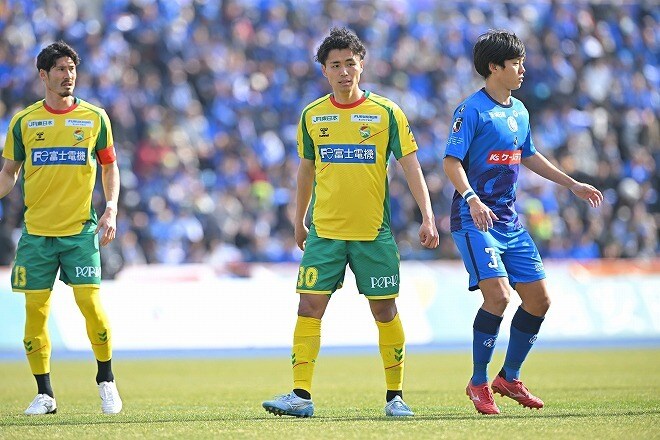 「驚いた」先発でのデビューを掴んだ大卒１年目の千葉FW松村拓実。シュート０本に悔いも伝わった熱い想いと感動を覚えたサポーターからの後押し