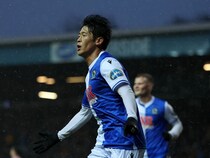 「なんてフィニッシュだ」英古豪の29歳日本代表が２戦連発！ アシストも日本人！ 鮮やかな一撃に現地ファン注目「２人で仕上げた」「ファンタスティック」
