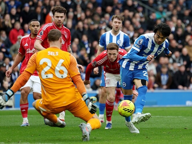 三笘薫は決定機逸も、決勝ゴールを演出! ブライトンがノッティンガム・フォレストを2-1撃破、プレミア2連勝