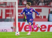 「凄まじい運動量」「驚異的」負傷した遠藤航の代役はこのMFだ！ドイツで躍動する25歳ボランチを海外絶賛！　ブンデス強豪の「リズムを絶えず崩した」