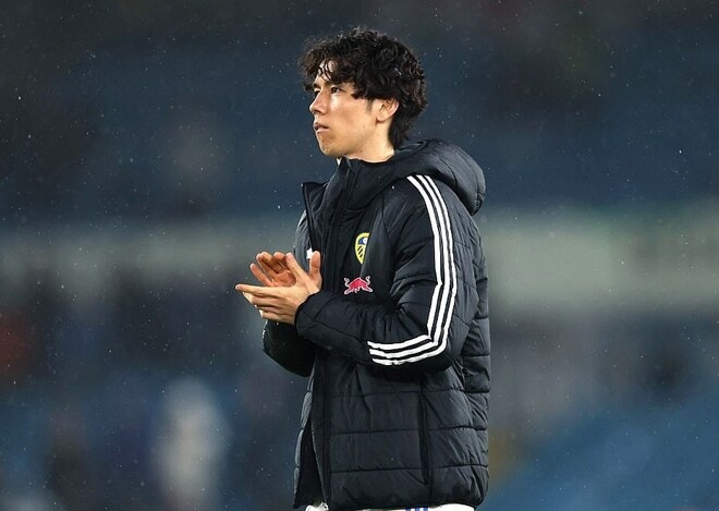 「先発に求められるレベルにない」なぜ主軸だった日本代表MFが冷遇されているのか　無情の５試合連続出番なしに海外辛辣「閉幕までプレミアでスタメンはないだろう」