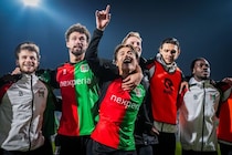 「サーノー！　サーノー！」響き渡る大音量のチャント…強豪PSVに競り勝ったNECで日本代表MFの存在感がうなぎ上り！「今日の勝利はデカい」【現地発】