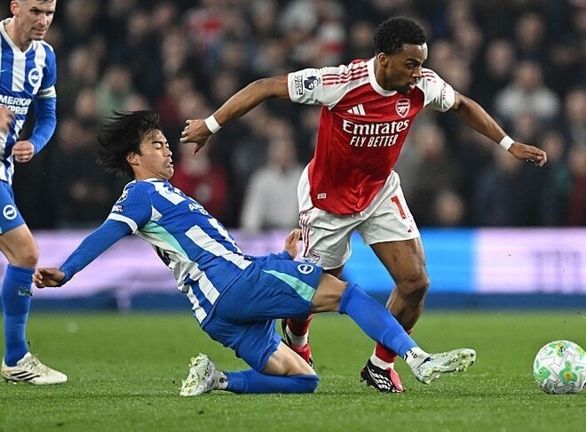 日本代表にまた緊急事態！三笘薫が左足首を負傷、足を引きずりながらプレー続行もハーフタイムで交代