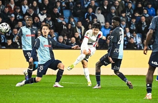 「韓国サッカーに朗報！」25歳レフティが快挙。欧州メディアも絶賛「パリに不可欠な“宝物”と言っても過言ではない」