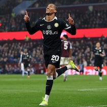 「化け物すぎる」「現代CFの完成系」CL出場権争いを占う上位対決でハット達成！ チェルシーのセレソンFWにファン驚嘆！「移籍市場で１番の大当たり補強」