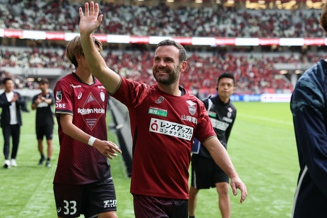 「なんという選手だ」元Jリーガーの世界的名手が豪州１部で衝撃弾！ 圧巻の直接FKに「彼がメルボルンでプレーしているなんて」「まさに魔術師」の声