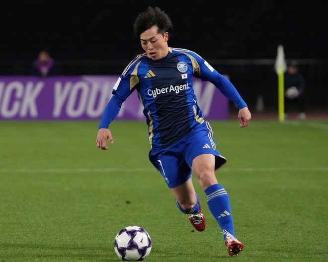 町田にアクシデント発生。開始早々に相馬勇紀が負傷交代。右足首あたりをひねったか…【ACLE】