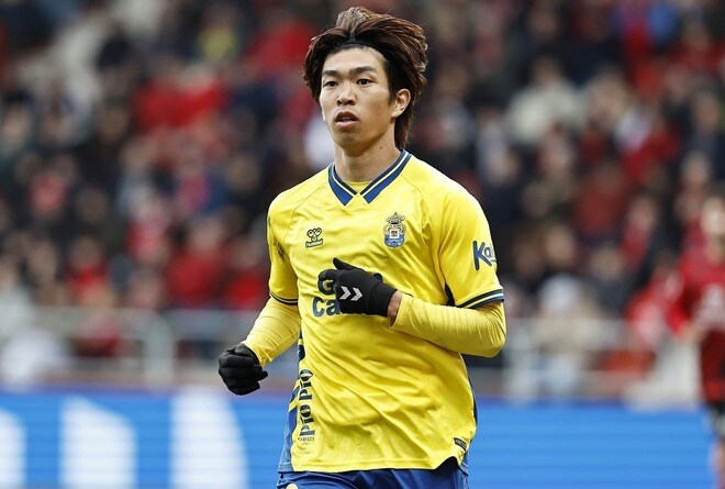 「すでに良い印象を残していたが…」圧巻２発で証明！ スペインで躍動の25歳日本人が現地紙選出の週間ベスト11に！