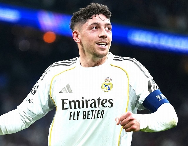 「信じられない」「こんなに楽しめたのは久しぶりだ！」マンC相手に42分でハット達成！マドリーMFが大興奮！一夜でリーガ超え【CL】