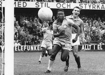 【W杯回顧録】第６回大会（1958年）｜「僕が優勝させる」９歳の約束は８年後現実に...17歳ペレが王国ブラジルを初の世界一に導いた