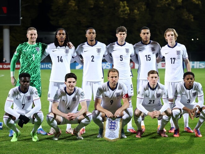 「W杯メンバー入りがほぼ確実なのは3人」「最大の懸念は…」3月に森保Jと対戦するイングランド代表。英国人記者が招集を期待する選手は?「再び脚光を浴びる存在となった」【現地発】