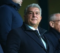 終盤戦を迎えたバルサの会長選。ソシオの心を動かすのはクラブのガバナンス能力ではなくチームの順位表「解任の恨みを抱くシャビが現職陣営を揺さぶろうとしても…」【現地発】