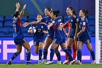 「日本戦を『諦めて』次に集中すべきか」なでしこJとの“大一番”を前にフィリピンメディアが葛藤。「ウズベクのほうが戦いやすそうだが…」【女子アジア杯】