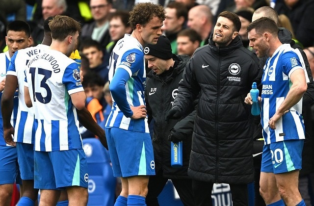 「アーセナルのプレーはサッカーではない」プレミア首位を猛批判した33歳監督が弁明。アルテタ尊重を強調「彼らが優勝すれば、真っ先に祝福する」