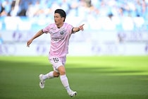 川崎の10番・大島僚太が待望の戦列復帰。“恩師”鹿島の鬼木達監督らが語った感慨深さ