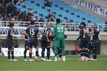 「さすがに心配」九州ダービーにも敗れ痛恨５連敗。大苦戦のアビスパにSNSざわつく「絶不調」「マジで大丈夫か…？」