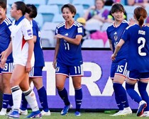 混戦の中で先制ヘッド弾「ずっと狙っていた」。なでしこ田中美南は序盤から全力プレー。89分に突然倒れて途中交代も「大丈夫ですよ」【女子アジア杯】