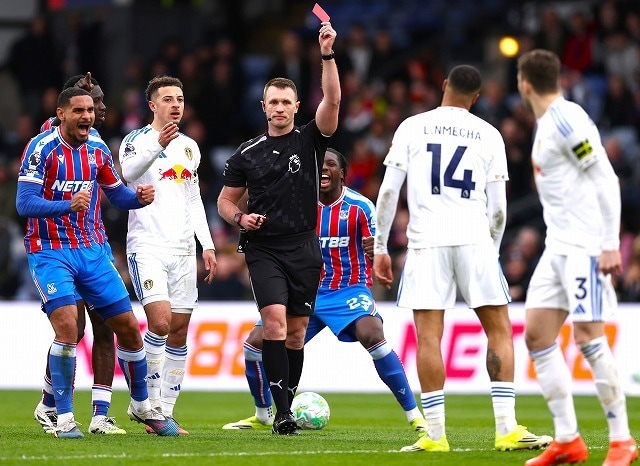 プレミアで珍事！“謎の間”…中村俊輔が指摘「今ちょっと忘れてましたよね」 主審が覚えていたら状況は違った？