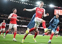 「アーセナルだけでなく、イングランドサッカーの宝だ」英雄アンリ、16歳の偉業に大興奮！一方で「彼を守らなければならない」