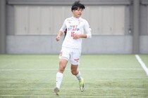 優勝の輪で笑えなかった…神村学園の注目DF竹野楓太、失意の先に見えた覚悟。新シーズンは主将に名乗り【J-VILLAGE CUP U-18】