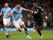 第１レグで３点リードのマドリーがもう１点追加！ 主将が一発退場のマンCはハーランドのゴールで反撃開始！ 第２レグは１－１で後半へ【CLラウンド16】