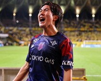 FC東京の佐藤龍之介「ガチで至宝」。値千金の決勝弾でファン魅了「まっっじで上手いな」「こりゃ夏にイングランドだわ」