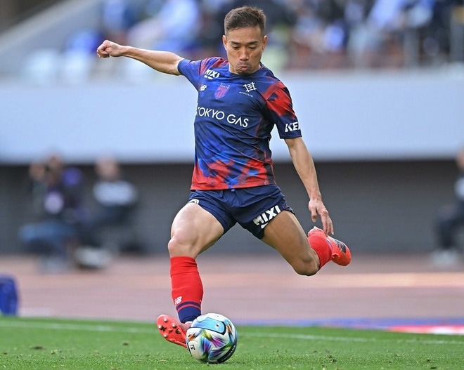 日本代表に痛手。FC東京が長友佑都の右ハムストリング肉離れを発表。3月シリーズのメンバー入りは見送りの可能性