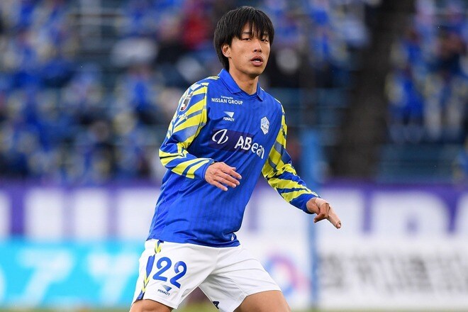 開始2分で一発退場…山形にまさかの事態。早い時間帯で10人に、“みちのくダービー”で波乱
