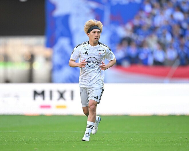 「無事でいてくれ」マリノスに激震…川崎との一戦で起きた悲劇にSNSざわつく「やばそうだった」「大丈夫なんか」
