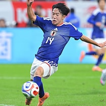 三笘薫と前田大然だけがライバルではない…日本代表“唯一のJリーガー”が打ち勝つべきベテラン【日本代表】