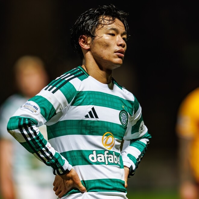 「ボールロストで相手の先制点を招いた」逆転優勝を狙うセルティックは0-2完敗。日本人コンビの現地評価は?「攻撃面では脅威になれなかった」