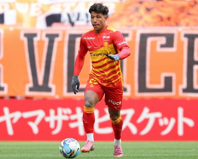 名古屋に悲報。今季加入の28歳ストライカーがトレーニング中に負傷。ここまで開幕から７戦連続で先発