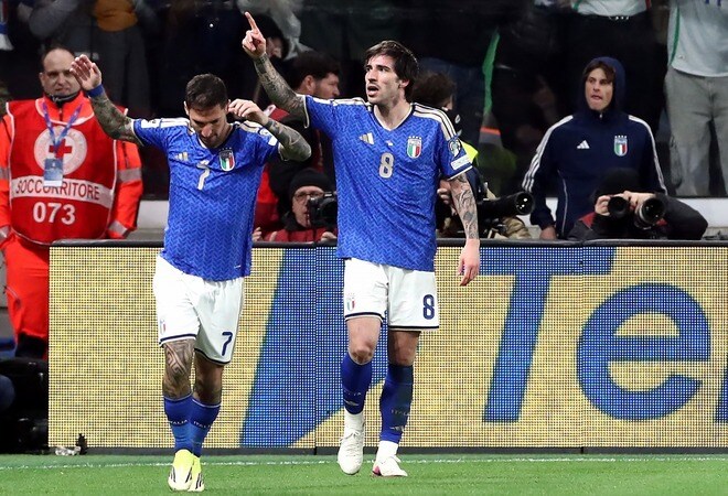 イタリアが北アイルランドを撃破！ 相手の堅守に苦戦も…トナーリ＆ケーン弾で２－０快勝、12年ぶりのW杯へ前進【欧州予選PO準決勝】