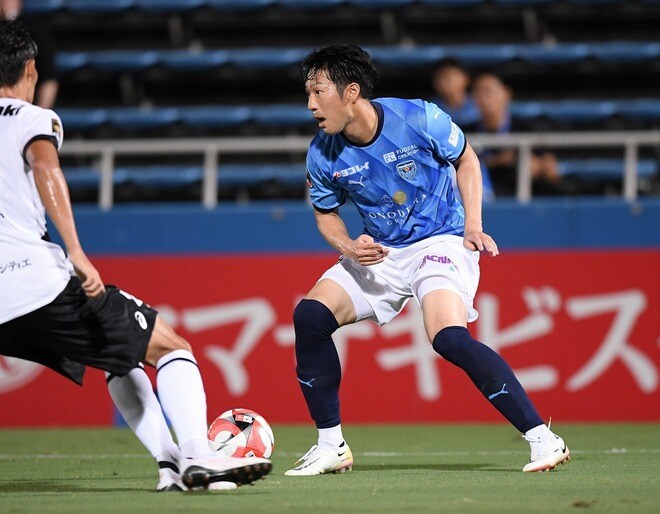 今の横浜FCに伊藤翔がいない寂しさ。37歳で現役にピリオド。“当たり前”な熟練の技が好きだった【コラム】