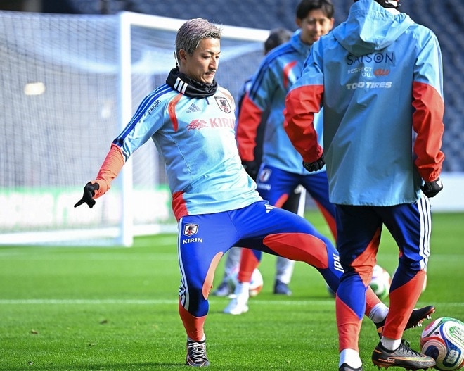 三笘薫がシャドーなら、左WBで期待される前田大然。“地元”で奮起「もう失うものはないし、やるだけ」【現地発】